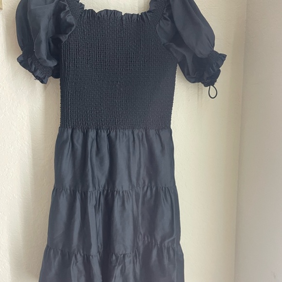 Alice + Olivia Dresses & Skirts - Alice and olivia dress